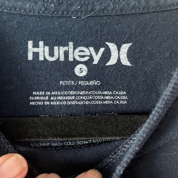 Hurley T-shirts - Picture 3 of 4